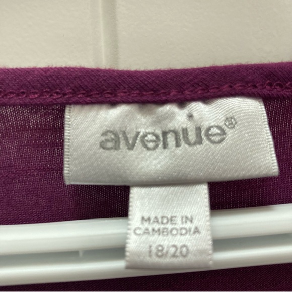 Avenue Size 18/20 Purple Tank Top with Button Detail and Front Pockets - Picture 2 of 7